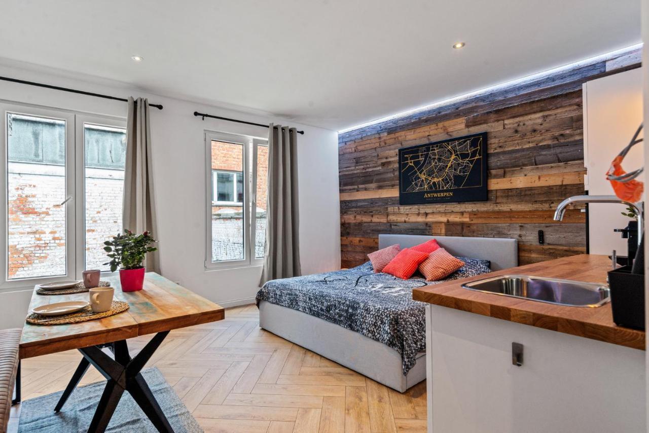 אנטוורפן Suite City Center In Quiet Street & Airco מראה חיצוני תמונה